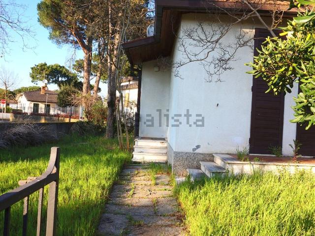 Villetta bifamiliare in vendita di 61 m² in Viale Argentina, 8