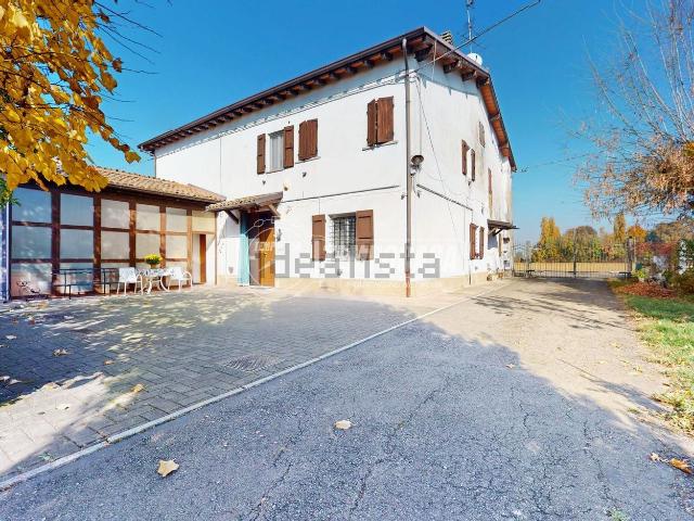 Villetta bifamiliare in vendita di 753 m² in Via Levata, 11