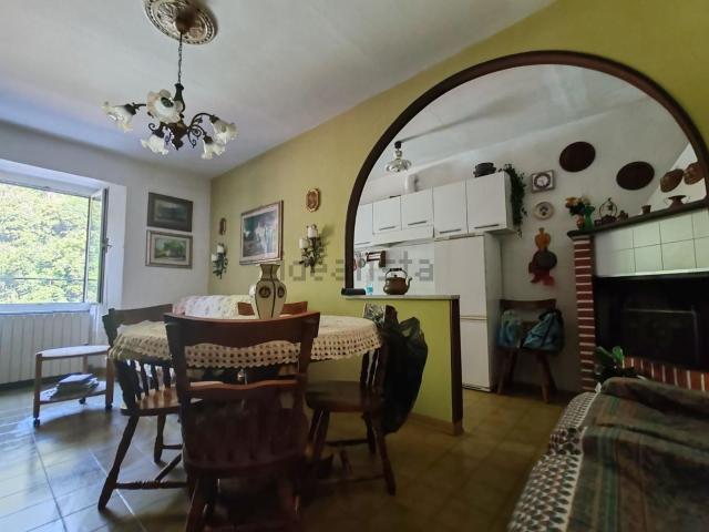Villetta bifamiliare in vendita di 75 m² in Via Bassa Tambura