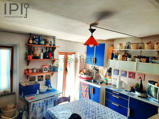 Villetta bifamiliare in vendita di 75 m² in Via Borgo