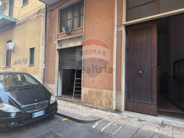 Villetta bifamiliare in vendita di 75 m² in Via Canfora, 169