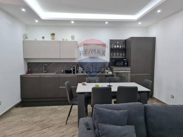Villetta bifamiliare in vendita di 75 m² in Via Catania, 80