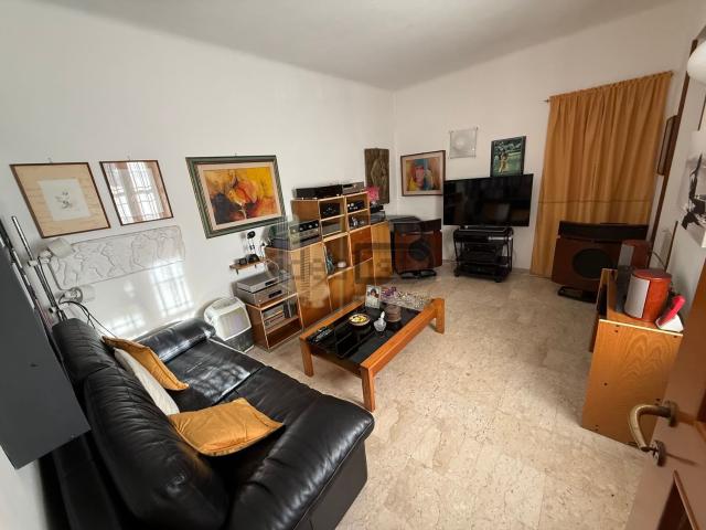 Villetta bifamiliare in vendita di 75 m² in Via Ficola