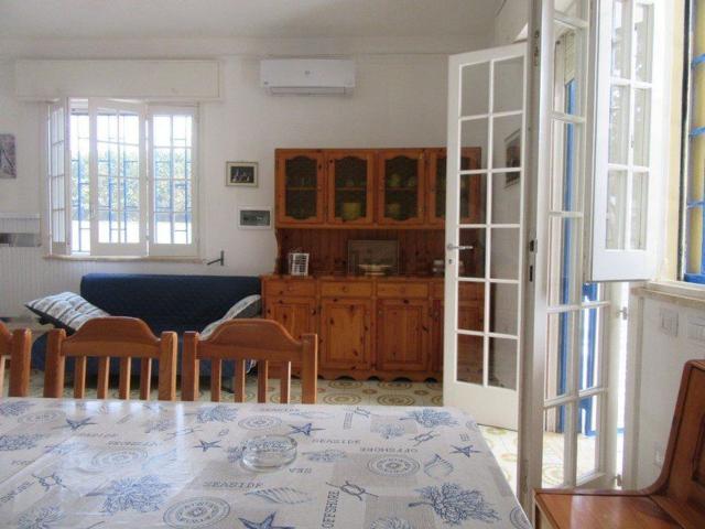 Villetta bifamiliare in vendita di 75 m² in Via Lago di Cecita