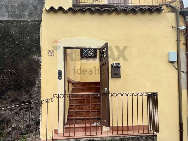 Villetta bifamiliare in vendita di 75 m² in Via Reitana, 36
