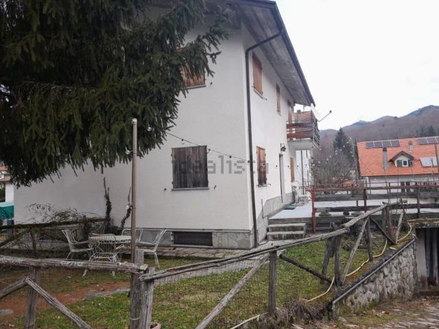 Villetta bifamiliare in vendita di 75 m² in Via Stretta