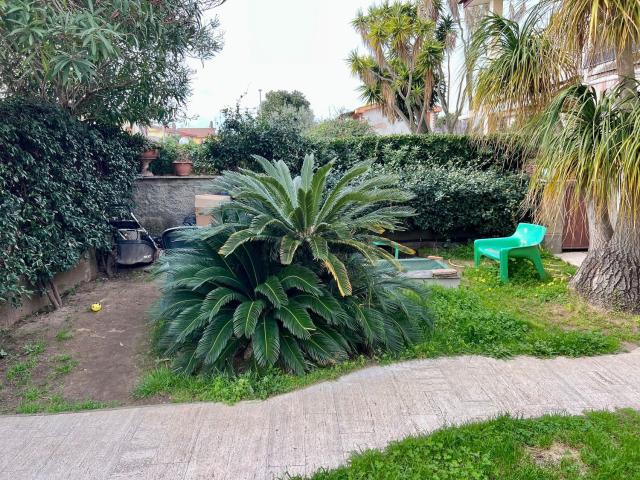 Villetta bifamiliare in vendita di 75 m² in Via Severino Ferrari, 30