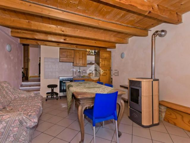 Villetta bifamiliare in vendita di 75 m² in Via Umberto I, 26