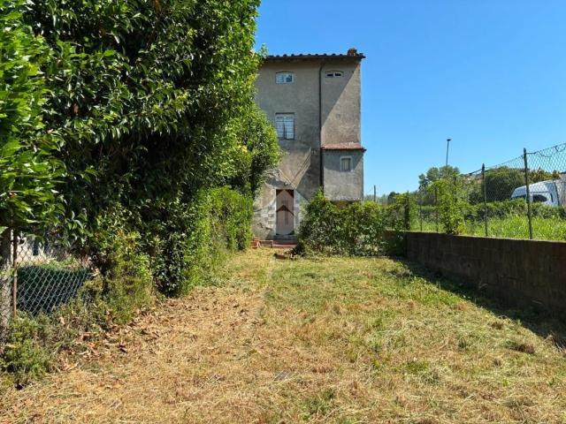 Villetta bifamiliare in vendita di 77 m² in Viale G. Puccini, 2