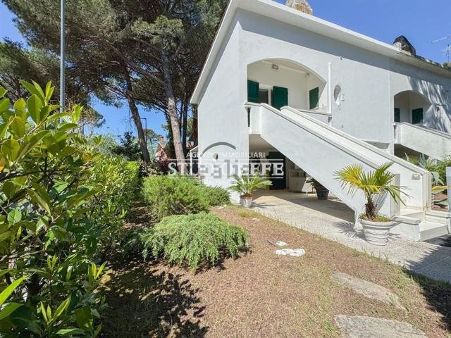 Villetta bifamiliare in vendita di 77 m² in Viale dei Pioppi