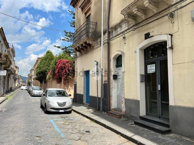 Villetta bifamiliare in vendita di 78 m² in Via Nicolò Tommaseo, 136