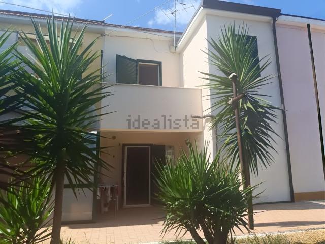 Villetta bifamiliare in vendita di 79 m² in Frazione Castelferrato