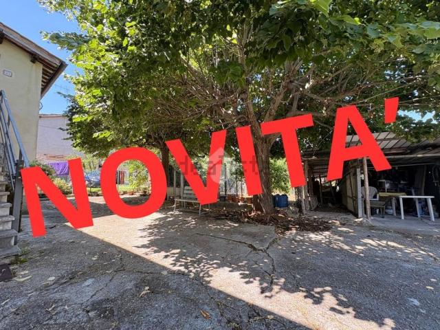 Villetta bifamiliare in vendita di 70 m² in Strada di Colombata, 21