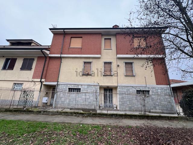 Villetta bifamiliare in vendita di 70 m² in Via Alba, 17