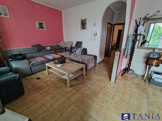 Villetta bifamiliare in vendita di 70 m² in Via Antica Massa, 23