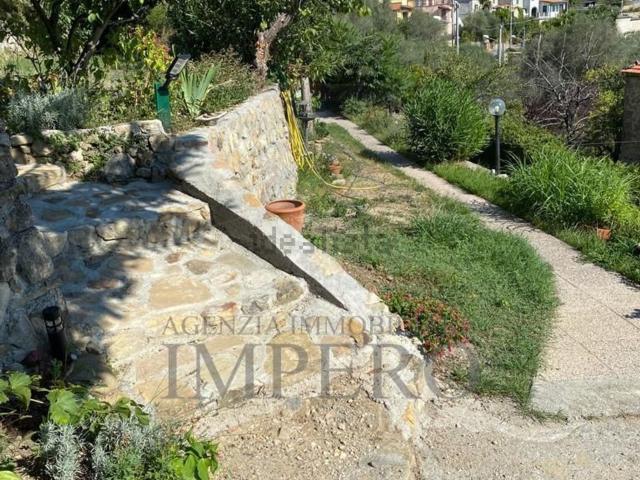 Villetta bifamiliare in vendita di 70 m² in Via delle Otto Case, 25