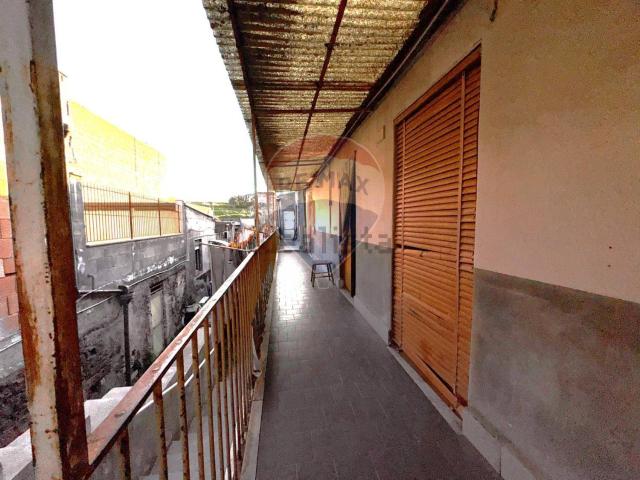 Villetta bifamiliare in vendita di 70 m² in Via Palermo, 385