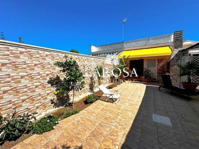 Villetta bifamiliare in vendita di 71 m² in Via Calliope, 26