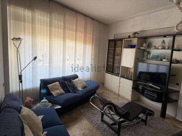 Villetta bifamiliare in vendita di 720 m²