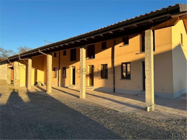 Villetta bifamiliare in vendita di 73 m² in Via Campo dei Fiori, 72