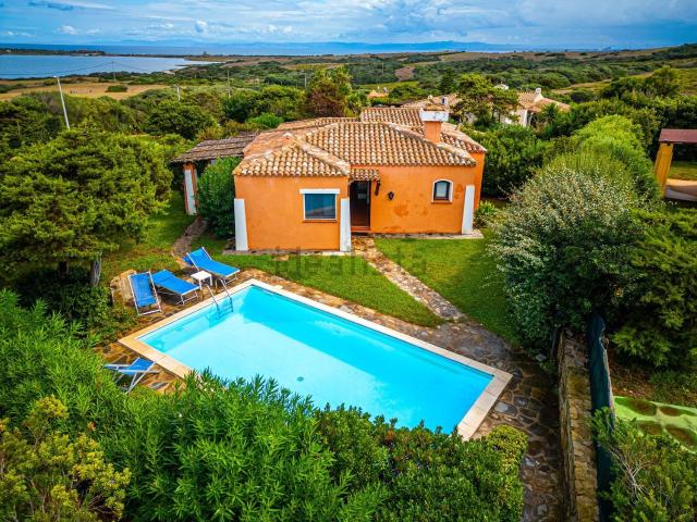 Villetta bifamiliare in vendita di 84 m² in Via Gallura, 32