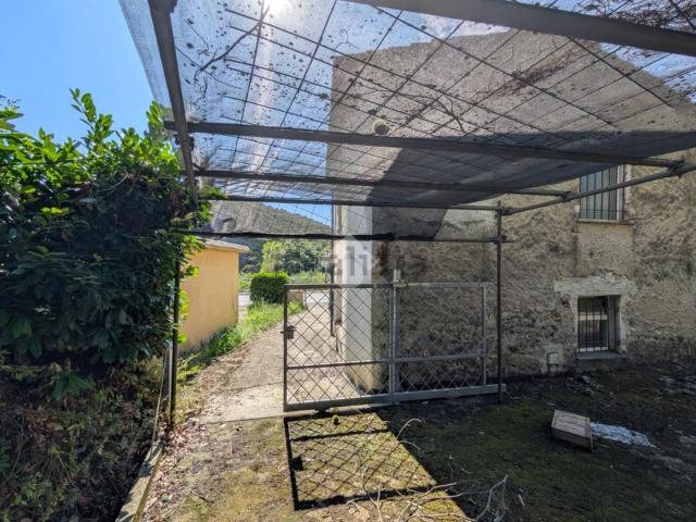 Villetta bifamiliare in vendita di 84 m² in Via Lorenzo Gardella
