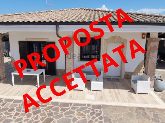 Villetta bifamiliare in vendita di 85 m² in Via modena