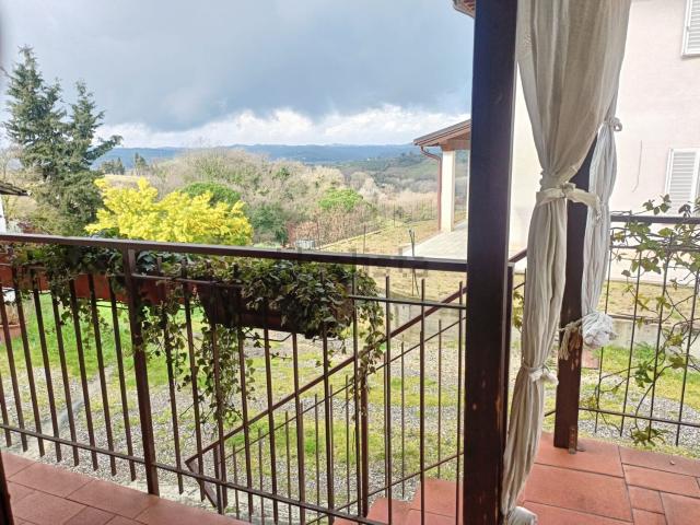 Villetta bifamiliare in vendita di 85 m² in Via Orazio Bacci