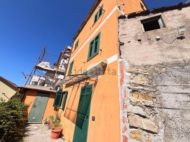Villetta bifamiliare in vendita di 85 m² in Via Canneto di Apparizione, 33
