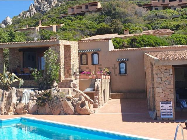 Villetta bifamiliare in vendita di 85 m² in Via la Serrera