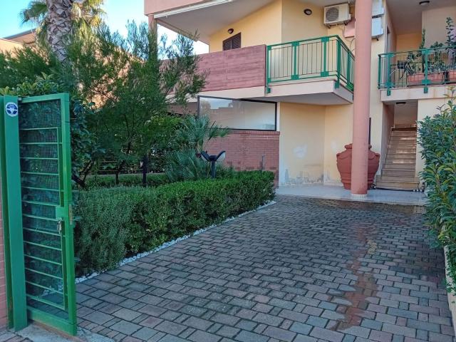 Villetta bifamiliare in vendita di 85 m² in Via Lipari, 41