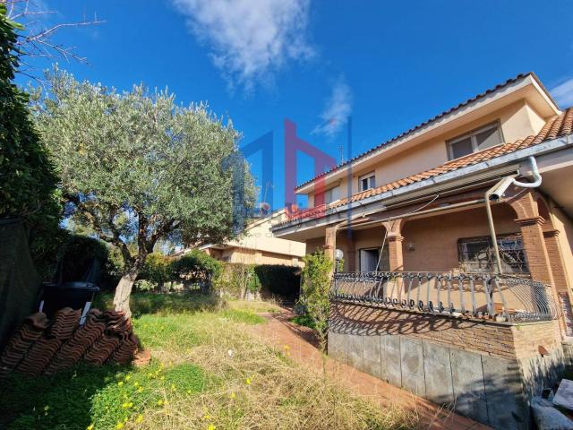 Villetta bifamiliare in vendita di 85 m² in Viale Corona Boreale