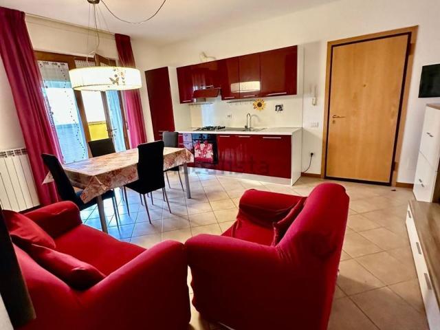 Villetta bifamiliare in vendita di 87 m² in Via Antonio de Curtis, 17