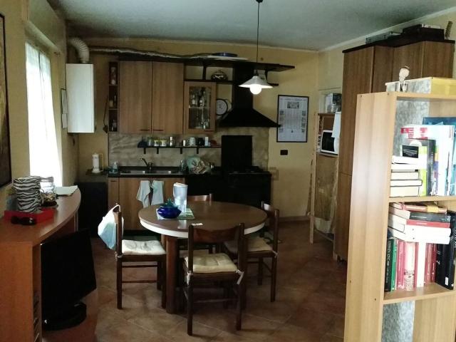 Villetta bifamiliare in vendita di 89 m² in Via di Mezzo