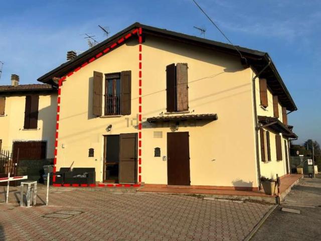 Villetta bifamiliare in vendita di 80 m² in Via Miserabili