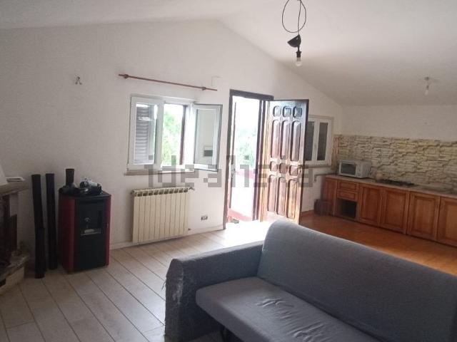 Villetta bifamiliare in vendita di 80 m² in Via Mole del Giardino