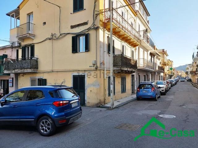 Villetta bifamiliare in vendita di 80 m² in Via Nazionale, 210
