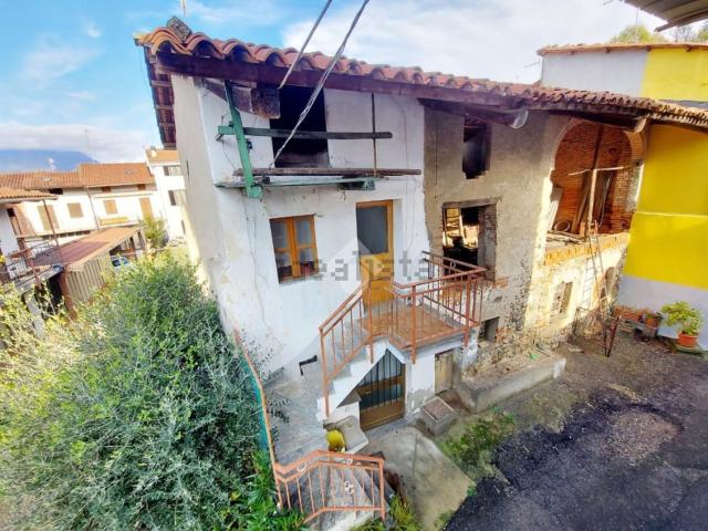 Villetta bifamiliare in vendita di 80 m² in Via A. D&apos Andrade, 15