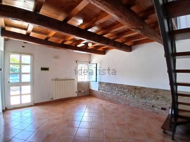 Villetta bifamiliare in vendita di 80 m² in Via Bassa, 253