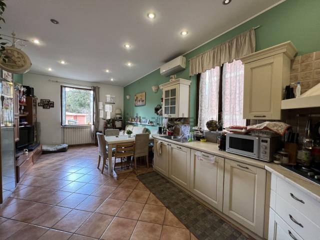 Villetta bifamiliare in vendita di 80 m² in Via Campodonico