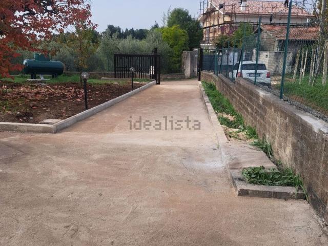 Villetta bifamiliare in vendita di 80 m² in Via Capitancelli