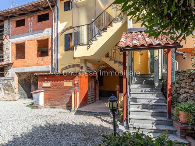 Villetta bifamiliare in vendita di 80 m² in Via Centrale, 15