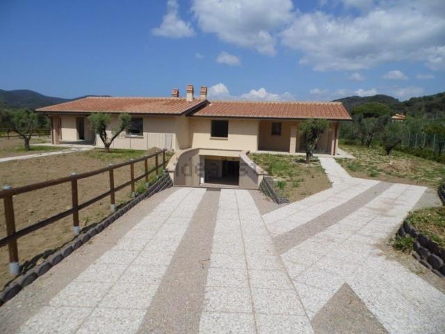 Villetta bifamiliare in vendita di 80 m² in Via del Borgo