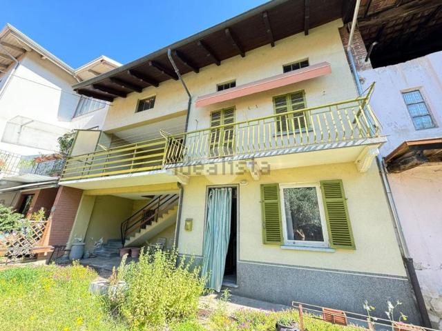 Villetta bifamiliare in vendita di 80 m² in Via Roma, 46