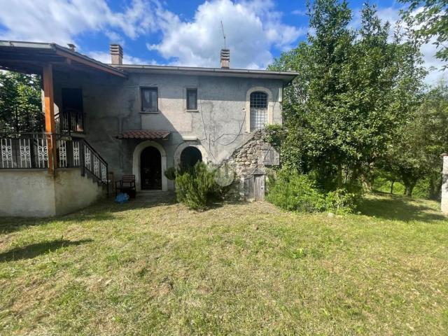Villetta bifamiliare in vendita di 80 m² in Via Santa Maria Cellarola, 126