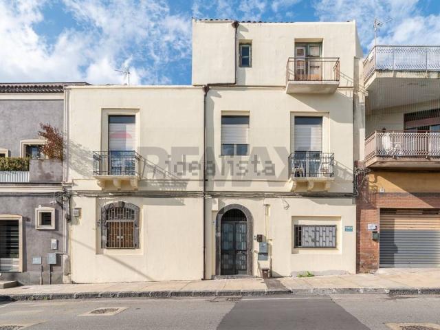 Villetta bifamiliare in vendita di 80 m² in Via Sgroppillo, 47
