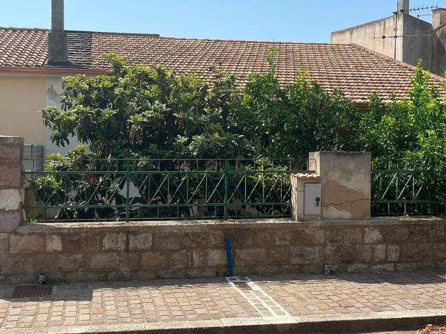 Villetta bifamiliare in vendita di 80 m² in Via Vittorio Veneto, 42