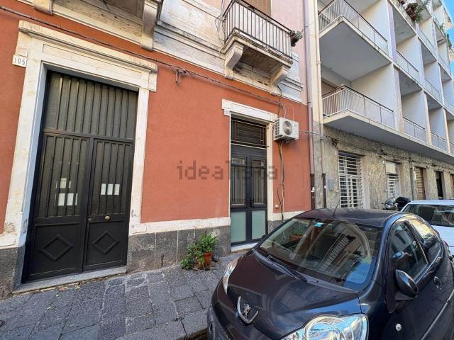 Villetta bifamiliare in vendita di 82 m² in Via Conte Ruggero, 107