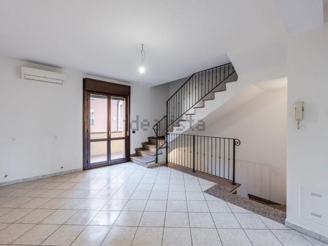 Villetta bifamiliare in vendita di 94 m² in Via Alessandro Pertini