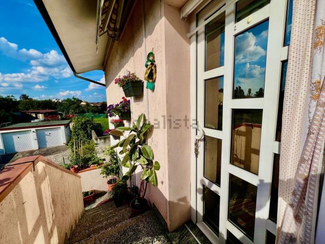Villetta bifamiliare in vendita di 94 m² in Via Erbe